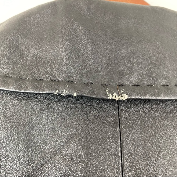 Vintage Phase Two size Medium Women’s Black Leather Full Zip Jacket - Picture 10 of 10